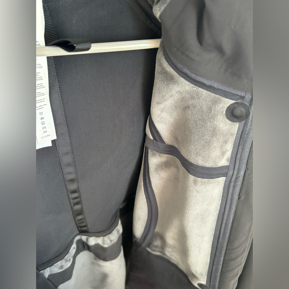 Lululemon RepelShell Cinch-Back Rain Jacket - Picture 5 of 7